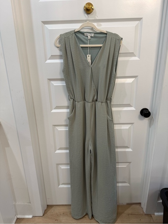 She + Sky Pants - SHE + SKY Ava Jumpsuit NWT Light Olive Green Wide Leg Size L